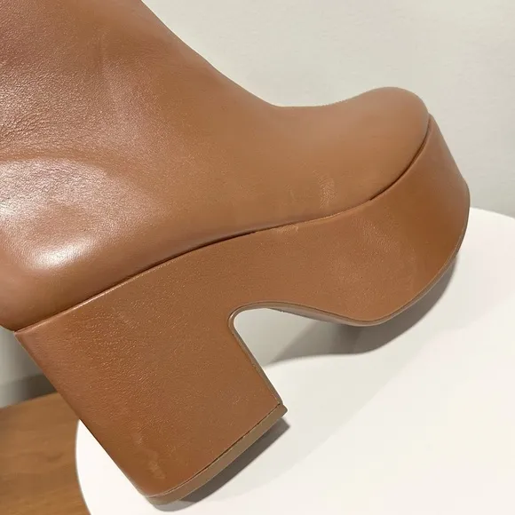 🌹LARROUDE🌹 Miso Platform Boot In Caramel Stretch Leather Size: 9