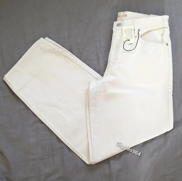Levi's Baggy Dad Jeans Barely Freezing White