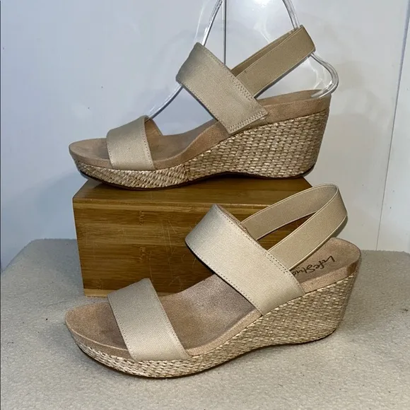 LifeStride Delta Almond Milk Wedge Sandals (TS8)