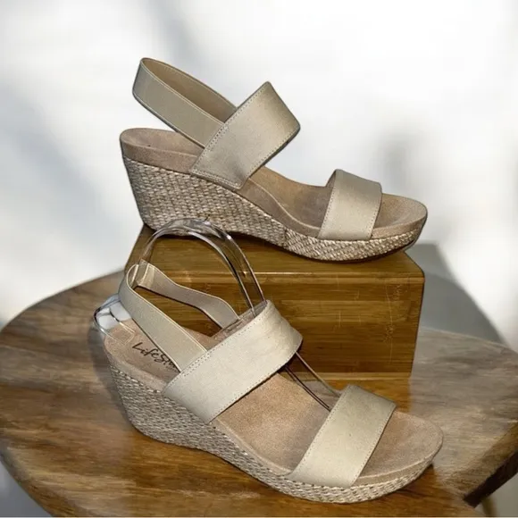 LifeStride Delta Almond Milk Wedge Sandals (TS8)
