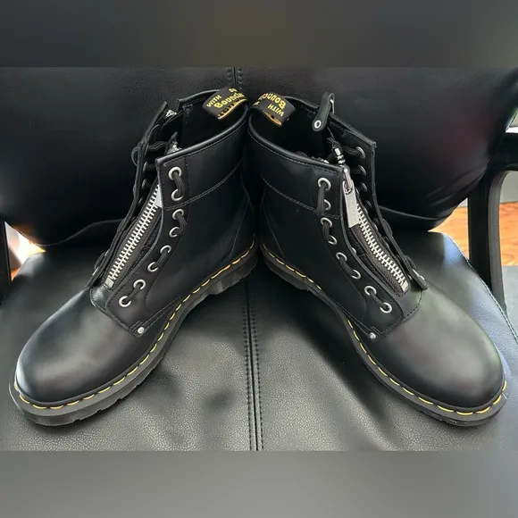 LIKE NEW Dr. Martens Boots Black 1460 Twin Zip Leather Lace Up Boots Size 9