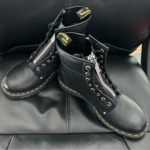 LIKE NEW Dr. Martens Boots Black 1460 Twin Zip Leather Lace Up Boots Size 9