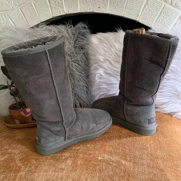 Like New Tall Grey Uggs