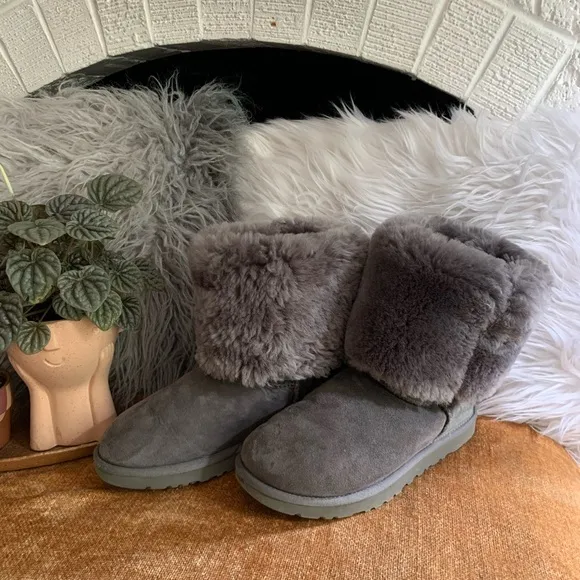 Like New Tall Grey Uggs