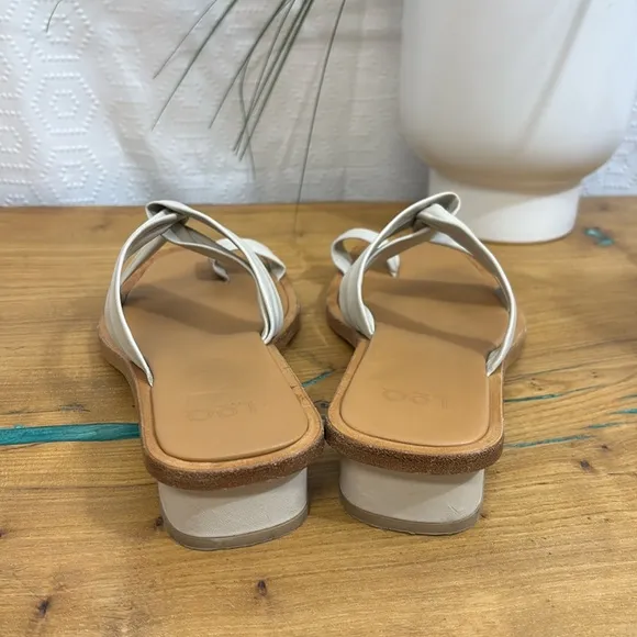 LOQ Pau Sandals in Cream