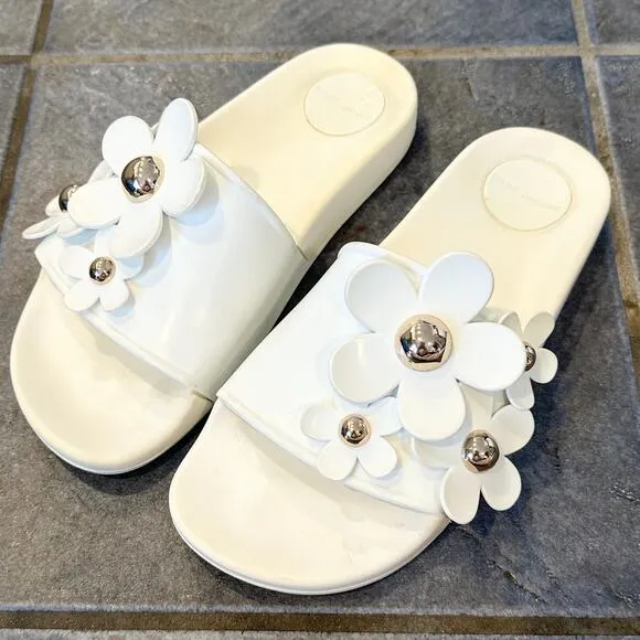 Marc Jacobs Daisy Aqua Embellished Pool Slide Sandals Floral Open Toe Flat White