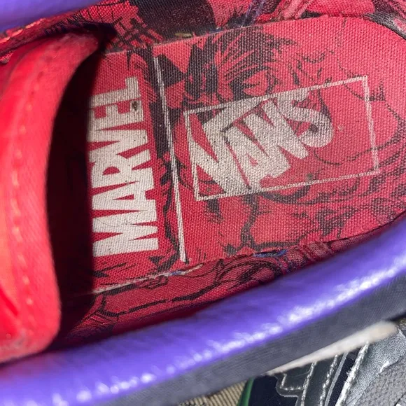 Marvel x Vans Old Skool Avengers', Size 7.5 Men, 9. Women