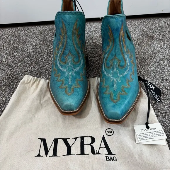 Mayra WESTERLY WESTERN LEATHER BOOTIES NEW in Bag Size 9 Turquoise
