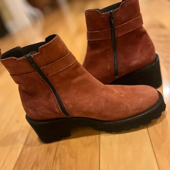 Mephisto Fauve Women’s Ankle Lightweight Boots Booties