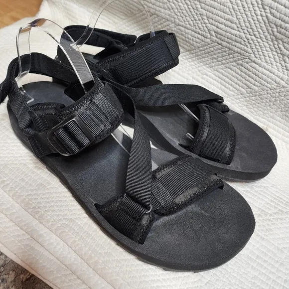 Merrell Men's Alpine Strap Black Sandal. Men's size 14. New!