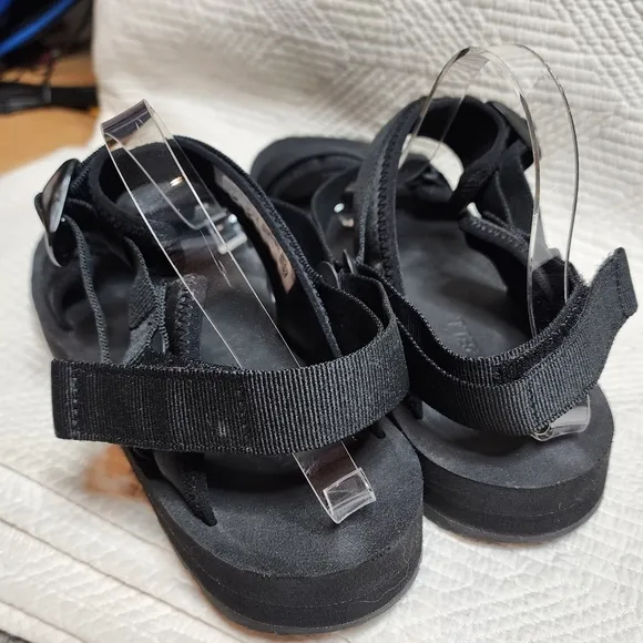 Merrell Men's Alpine Strap Black Sandal. Men's size 14. New!