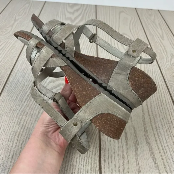 Merrell Revalli Aura Post Strappy Wedge Sandals US7 Women's Grey $150