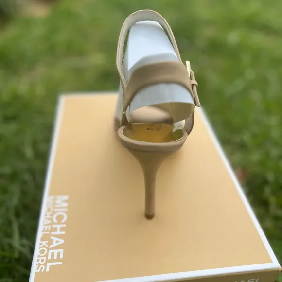 Michael Kors Tan Sandals Smooth Finish