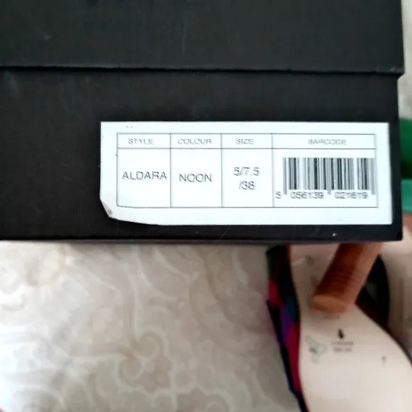 Miista by Laura Willasenin, Aldaro Sandals, Size 7.5, New in Box
