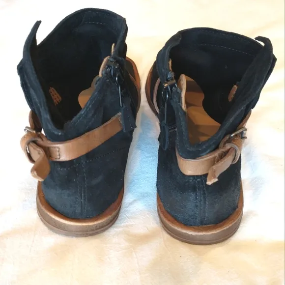 Miz Mooz Finney Suede Sandals - 37 &amp; 40 WIDE EU - Black Suede - NWOB