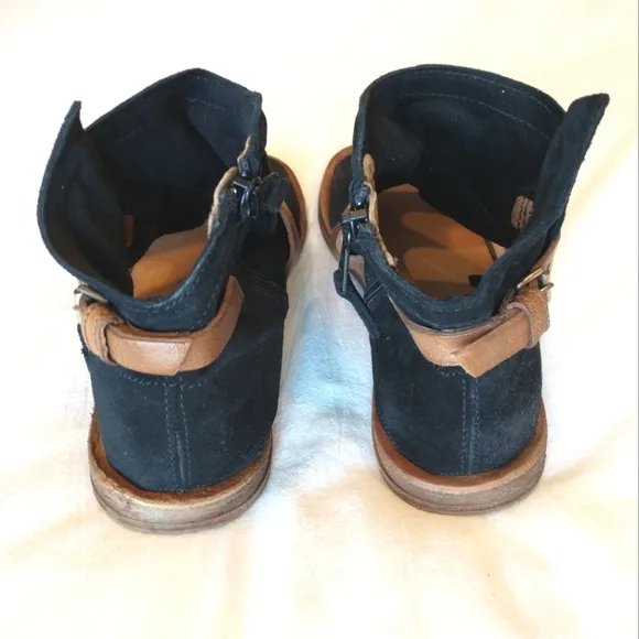 Miz Mooz Finney Suede Sandals - 37 &amp; 40 WIDE EU - Black Suede - NWOB