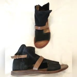 Miz Mooz Finney Suede Sandals - 37 &amp; 40 WIDE EU - Black Suede - NWOB