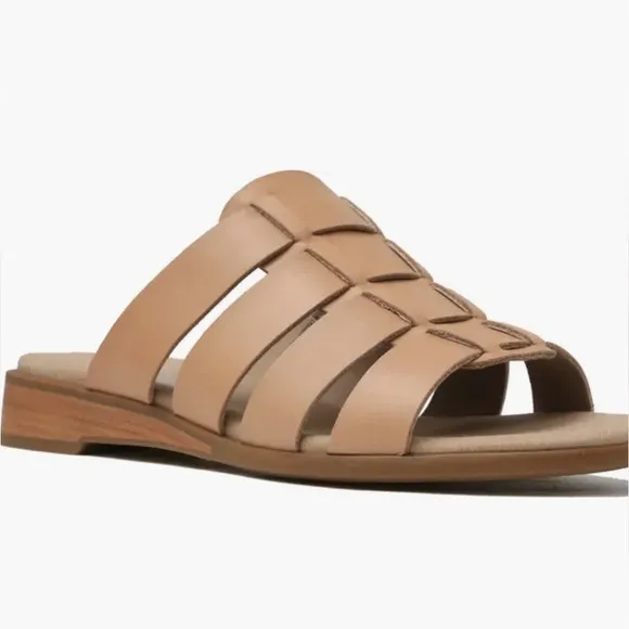Munro Carrera Sandal. Tan Calf Leather. Size 10SS. NWOT.