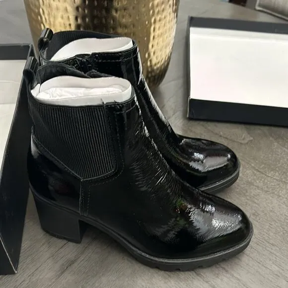 Naturalizer Verney 2 Black Patent (WIDE)