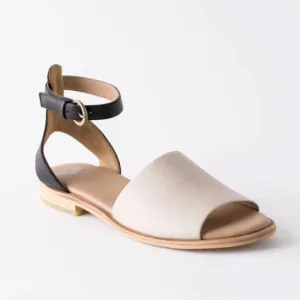 NEW Anika Fortress of Inca Sandals Size 39