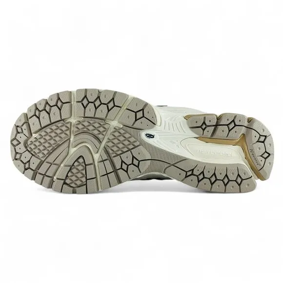 New Balance 2002R Quilted Pack White Grey Men's Shoes Sneakers M2002RPD