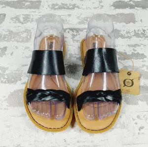 NEW Born Morena Black Leather Slip On Summer Flat Sandals i959
