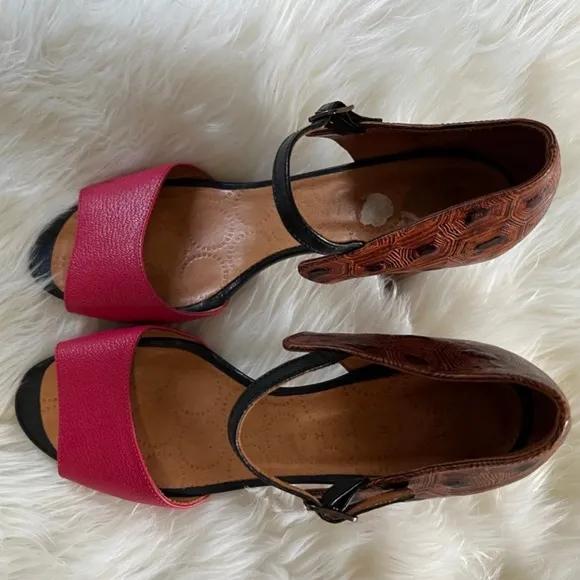new CHIE MIHARA Textured Brown Leather and Pink Sandal Heels size 10