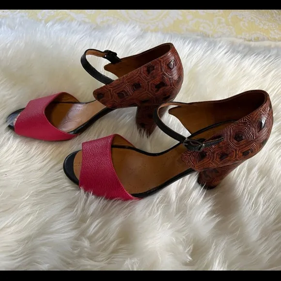 new CHIE MIHARA Textured Brown Leather and Pink Sandal Heels size 10