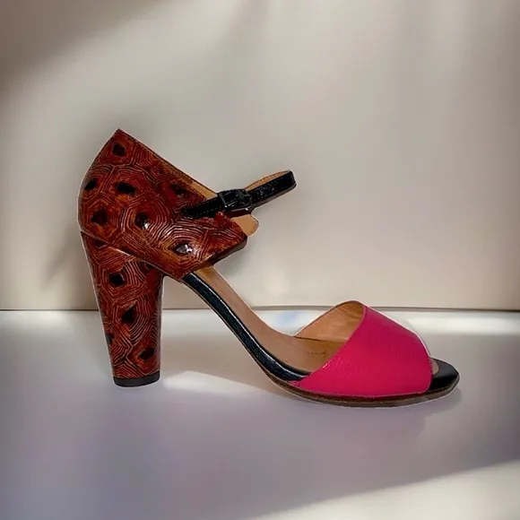 new CHIE MIHARA Textured Brown Leather and Pink Sandal Heels size 10