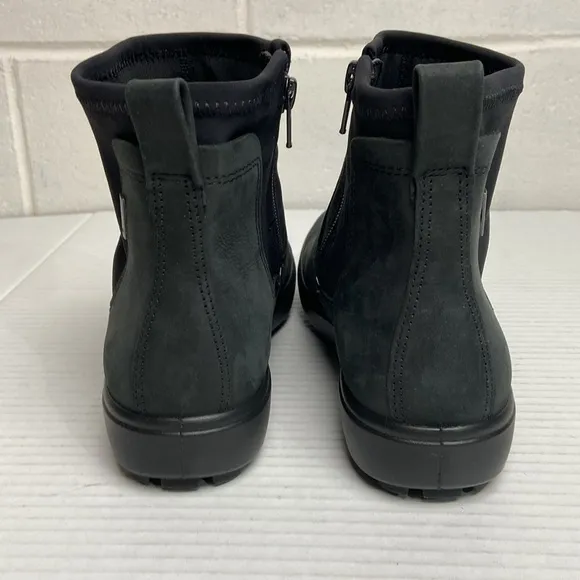 NEW ECCO Soft 7 Tred Women's Gore-Tex Chelsea Boot EU38 Black Waterproof‎