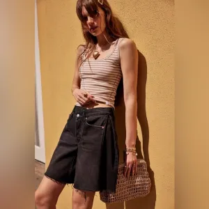 New free people We The Free Boomerang Long Shorts black denim size 31