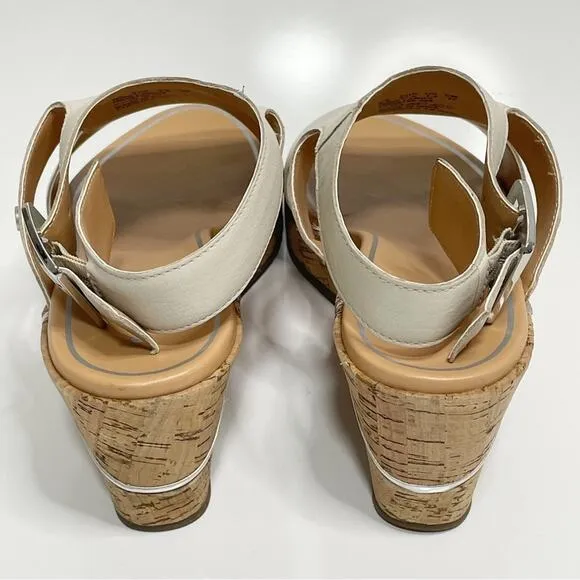 NEW Hush Puppies Maya Ankle Strap Wedge Sandals Light Stone Leather 9.5 Wide