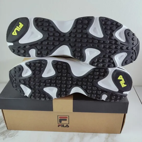 New in Box Fila Men's Fastic Comfortable Running Athletic Shoes Sneakers, Sz 13