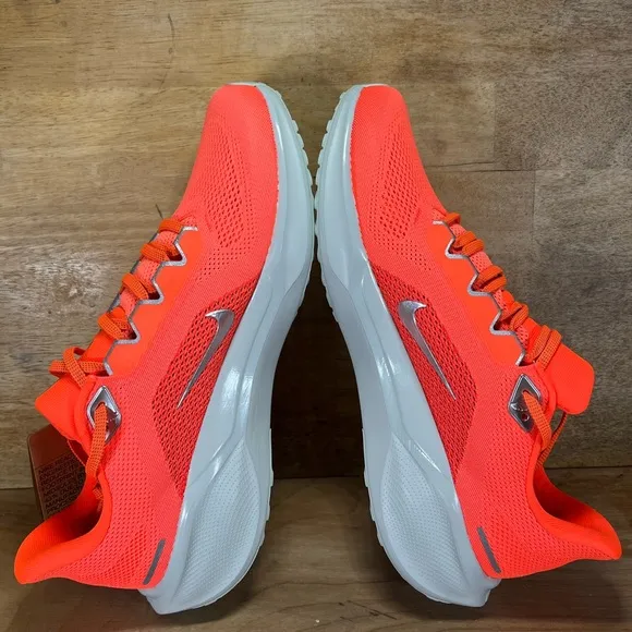 NEW Nike Air Zoom Pegasus 41 PRM Womens Sz 11 Running Shoes Hyper Crimson Orange