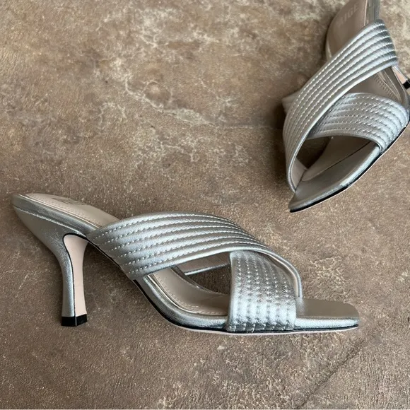 NEW PAIGE Leigh Leather Sandal In Silver Heeled Sandals Sz 7