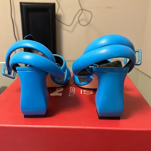 “NEW” SI ROSSI SANDALS