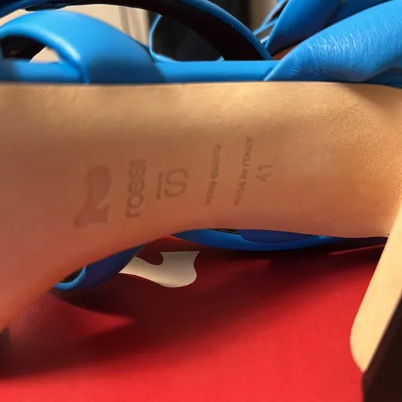 “NEW” SI ROSSI SANDALS