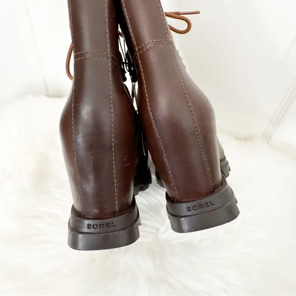 NEW SOREL JOAN OF ARCTIC WEDGE III LACE BOOT SIZE 6.5