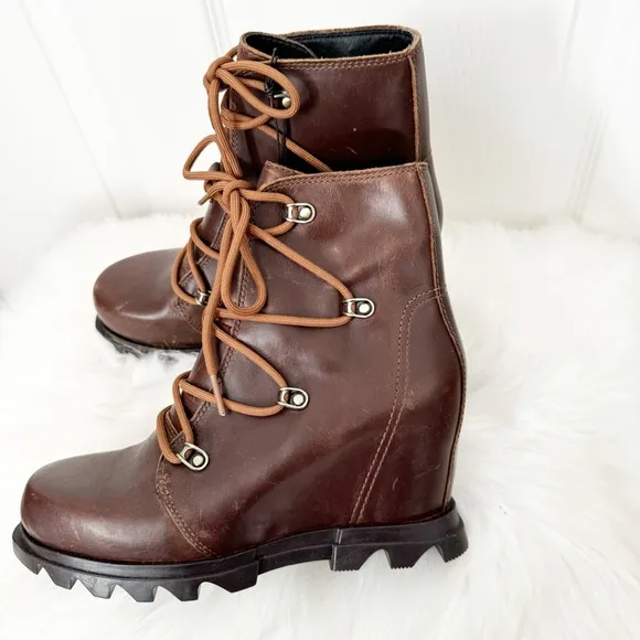 NEW SOREL JOAN OF ARCTIC WEDGE III LACE BOOT SIZE 6.5