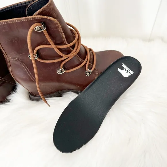 NEW SOREL JOAN OF ARCTIC WEDGE III LACE BOOT SIZE 6.5