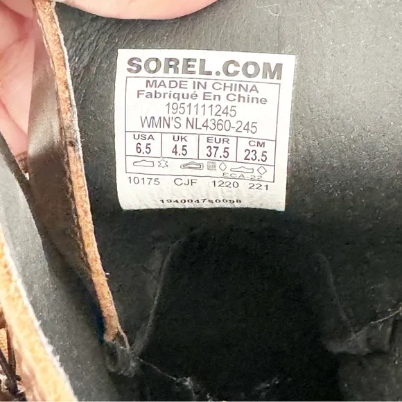 NEW SOREL JOAN OF ARCTIC WEDGE III LACE BOOT SIZE 6.5