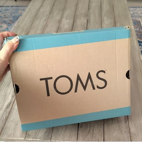 NEW TOMS Kelsey Boots In Cheetah Printed Suede Size Women's 6