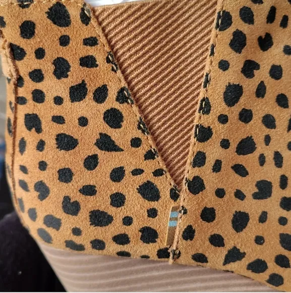 NEW TOMS Kelsey Boots In Cheetah Printed Suede Size Women's 6