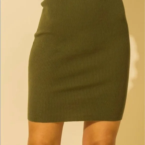 NEW TRENDY BURGUNDY HIGH WAISTED RIBBED KNIT PENCIL SKIRT