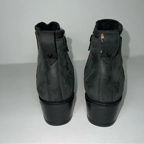 NEW Vionic Joslyn Black Boots Booties LeatherSZ 6 Comfort Orthotic Support