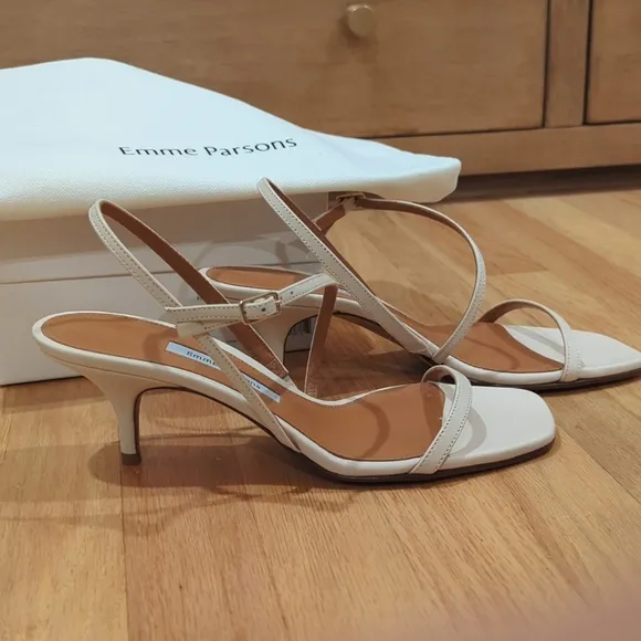 New with Box Emme Parsons Hugo Strappy Heeled Sandal in Ivory Nappa Sz 7