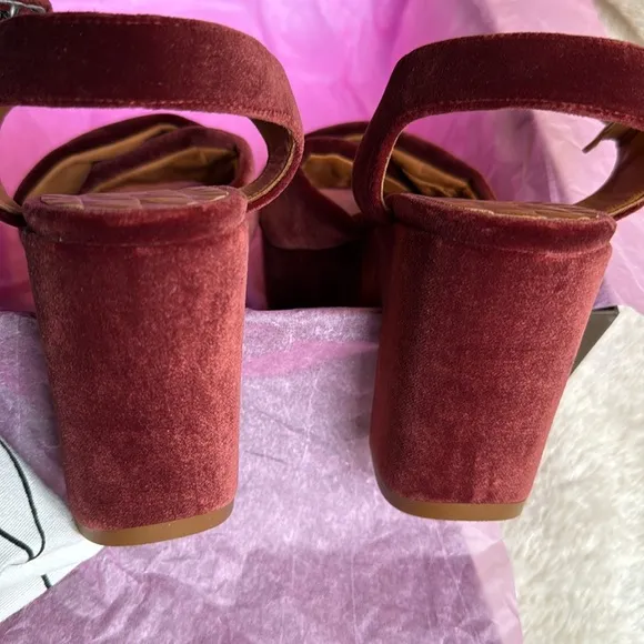 nib CHIE MIHARA ‘Dot’ Velour Platform Heel Sandals in Red size 7