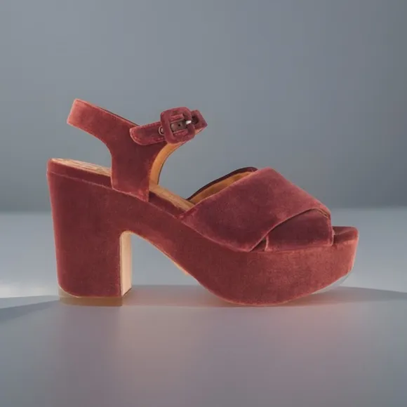 nib CHIE MIHARA ‘Dot’ Velour Platform Heel Sandals in Red size 7