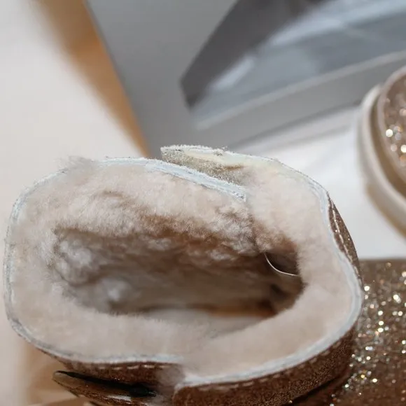 NIB UGG INFANT KEELAN GLITTER GOLD‎ SHEARLING LINED BOOTS