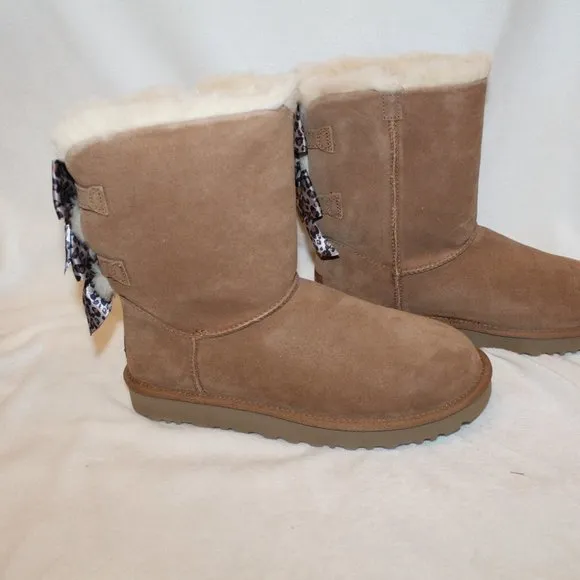 NIB UGG WOMEN'S CLASSIC SHORT BAILEY‎ BOW LEOPARD SUEDE SHEARLING BOOTS